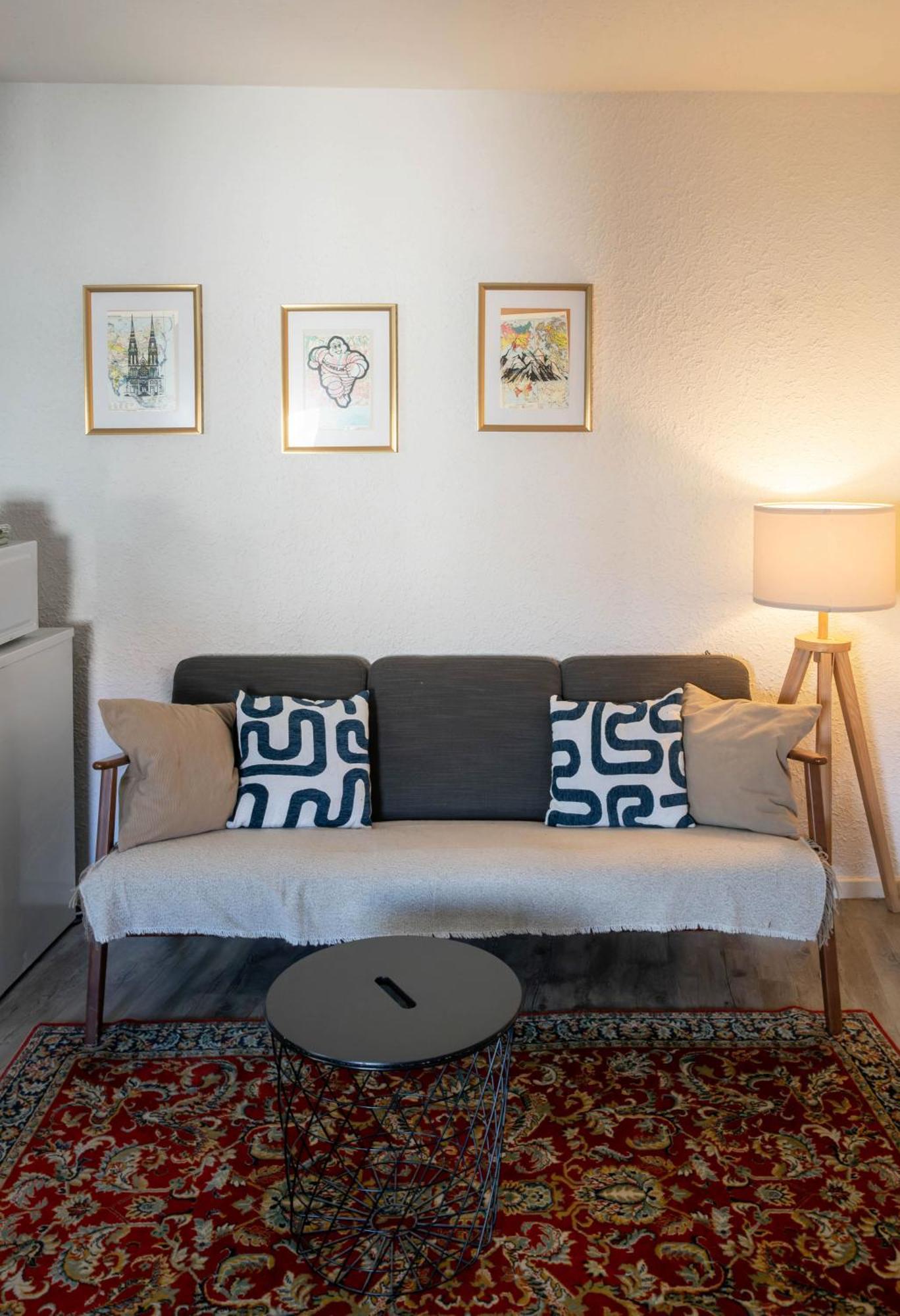 La Grande Maison Clermont Extérieur photo